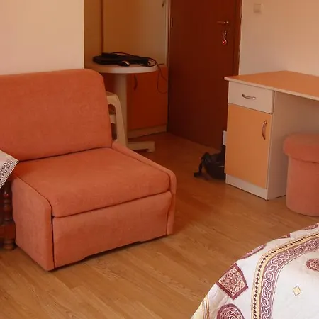 Alberto Guest house 2*