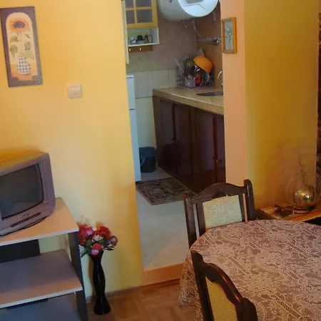 Alberto Guest house